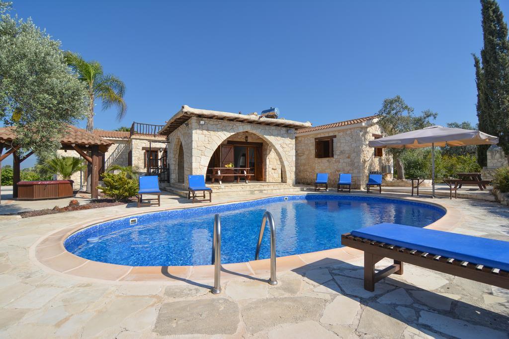 La Estancia Polis Exterior photo